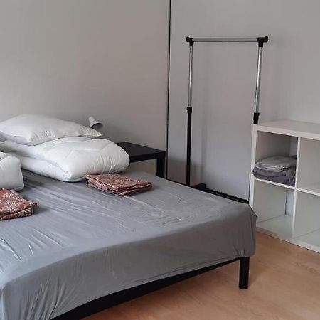 Private Room In A Shared Apartment Odense Exterior foto