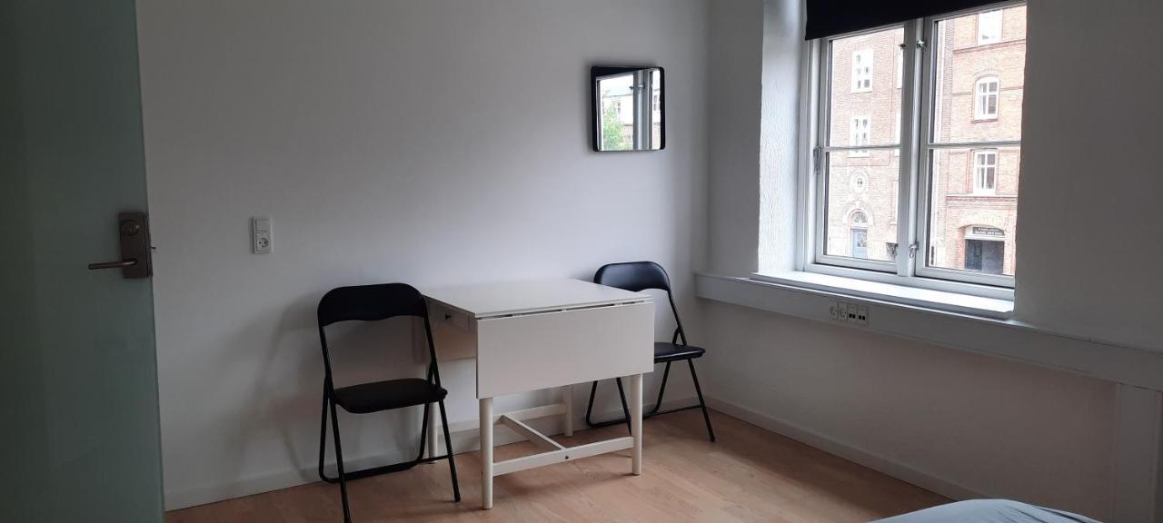 Private Room In A Shared Apartment Odense Exterior foto